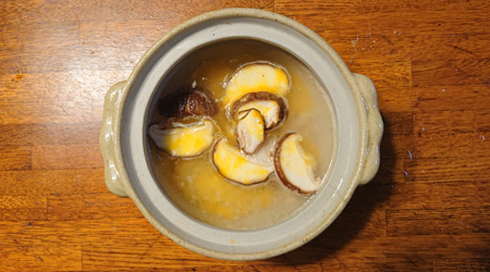 溶き卵を入れる