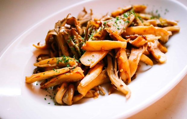 きのこと納豆の炒め物