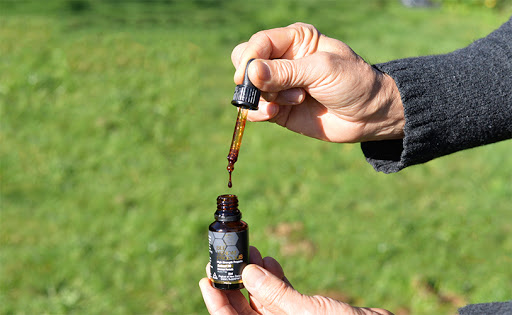 アピビービーベノムプロポリス。オークランド国際空港で20年以上販売されているロングセラー商品です。