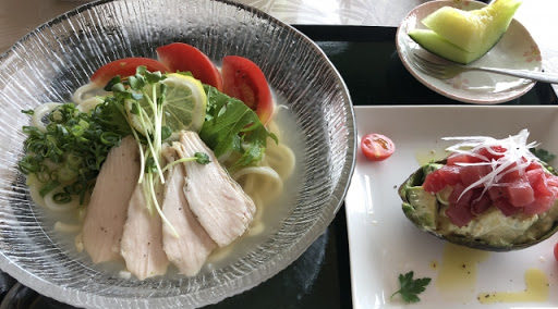 鶏むね肉のサラダうどん