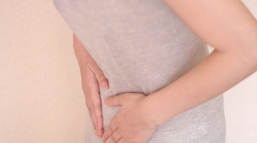 お腹が張る原因