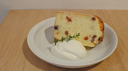 クコの実となつめのシフォンケーキ