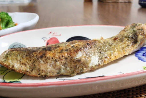 ニジマスのハーブ焼き