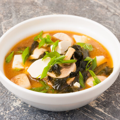 きのことわかめの腸活スープ