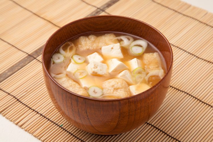 油揚げのお味噌汁