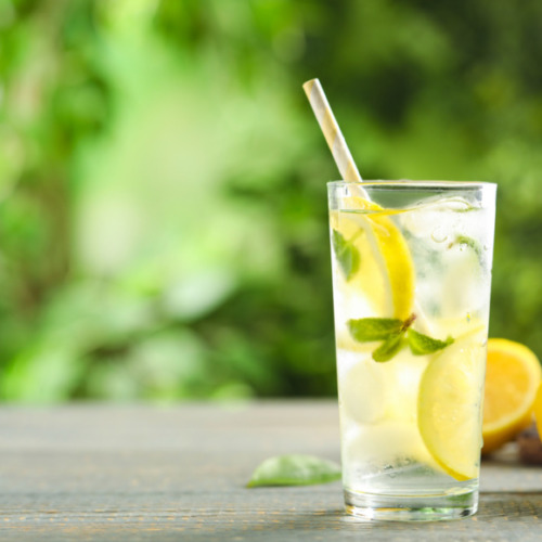 りんご酢を使ったレモンソーダ