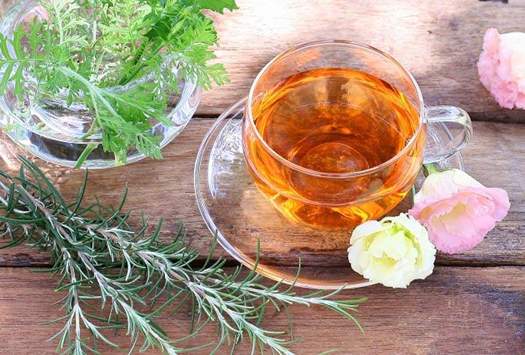 リンゴ酢ドリンク（紅茶割り）