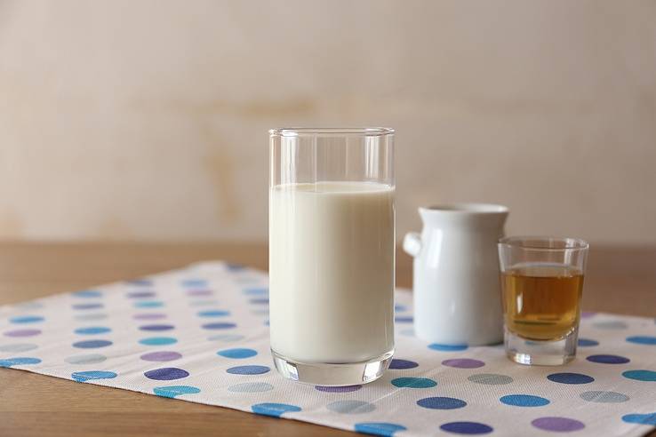 リンゴ酢ドリンク（牛乳割り）